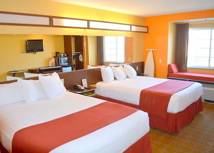 Microtel And By Wyndham 3*
