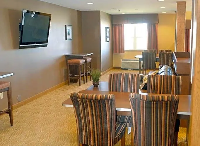 Microtel And By Wyndham 3*