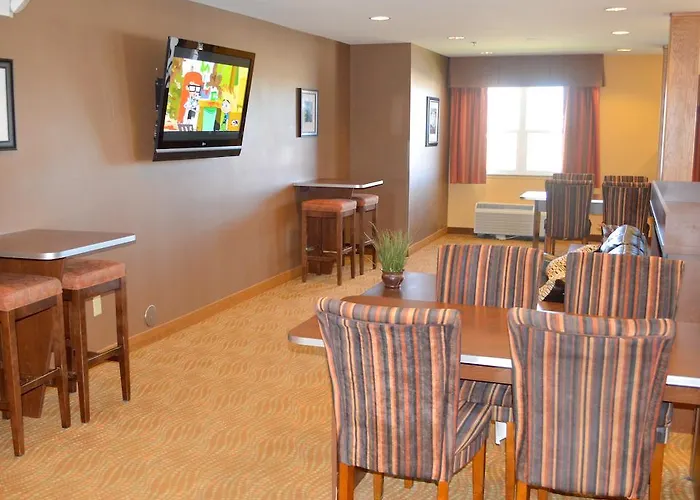 Hotel Microtel And By Wyndham