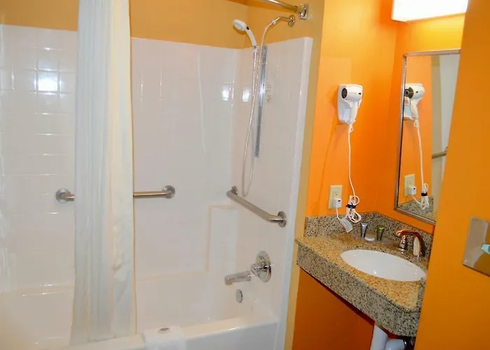 Microtel And By Wyndham 3* Rawlins